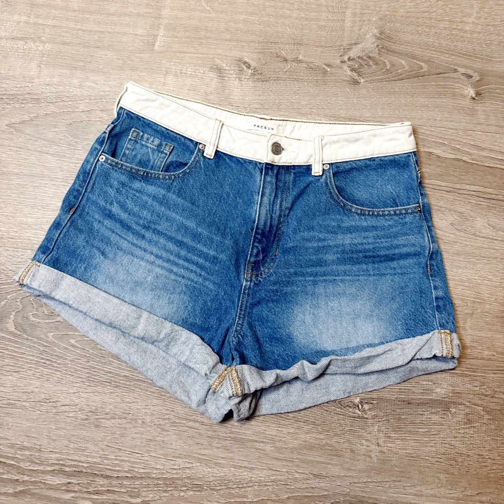 •PACSUN• MOM SHORTS